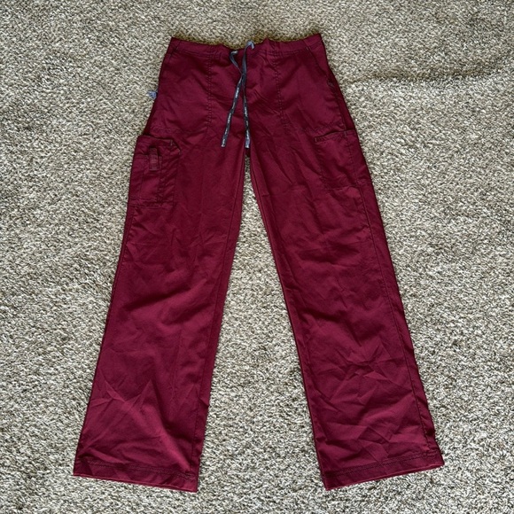 Carhartt Pants - Carhartt Women’s Size M Scrubs Maroon